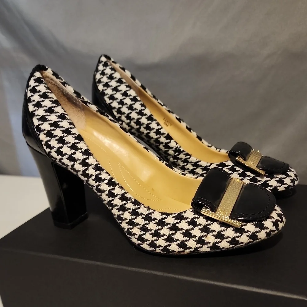 Tahari Black and White Flats with Chain Trim